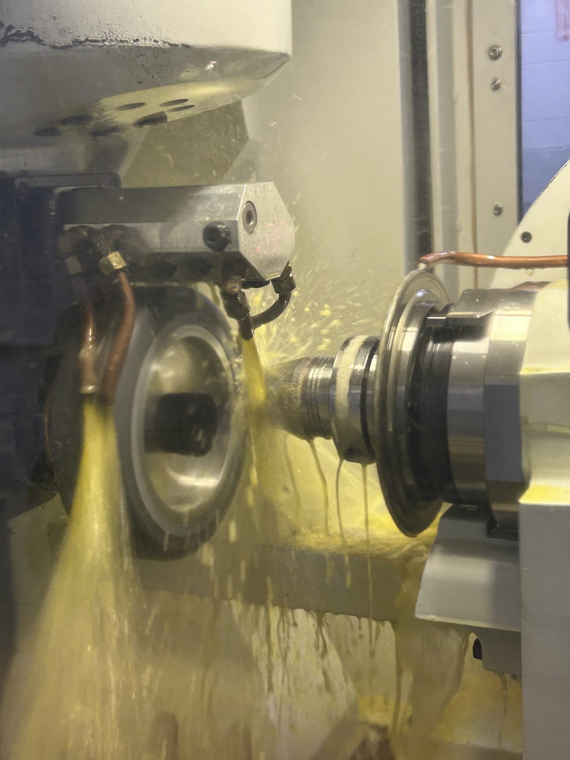 Benefits of Working with Domestic Punch and Die Manufacturers